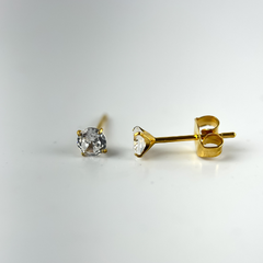 Brinco de Titânio Dourado Antialérgico com Zircônia (par)