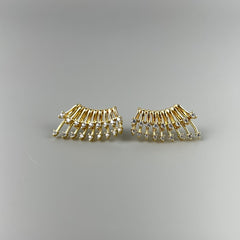 Ear Cuff Cravejado - Brincos Banho de Ouro 18K