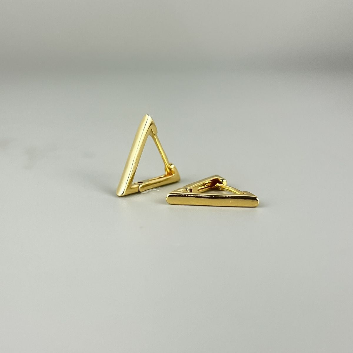 Triângulo Articulado - Brincos Banho de Ouro 18K