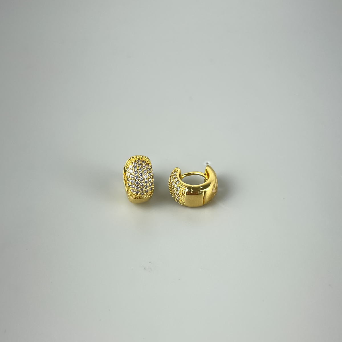 Micro Zirconias - Brincos Banho de Ouro 18K